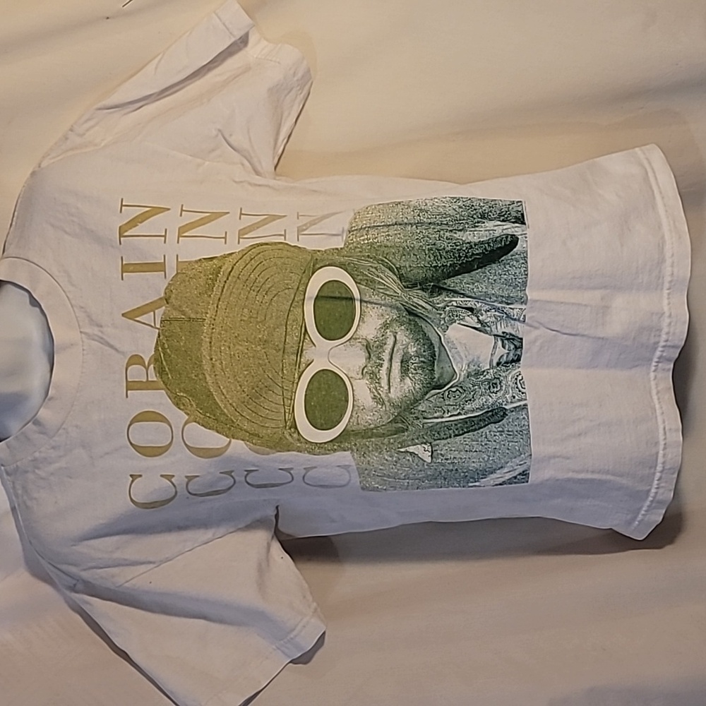 Kurt Cobain Graphic Tee - Small